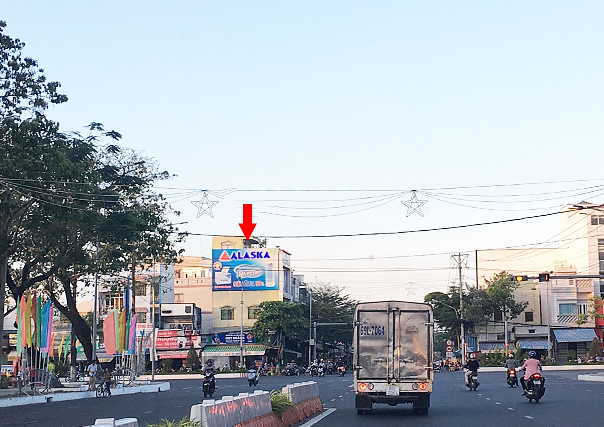NGÃ TƯ TRẦN HƯNG ĐẠO – PHAN NGỌC HIỂN-CM-004