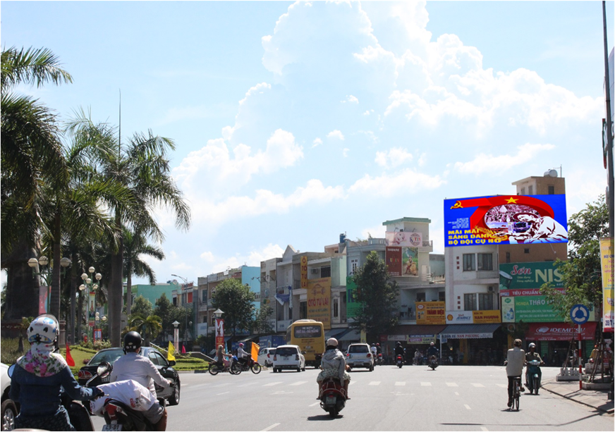 Vòng Xoay Tượng Đài Mẹ Nhu