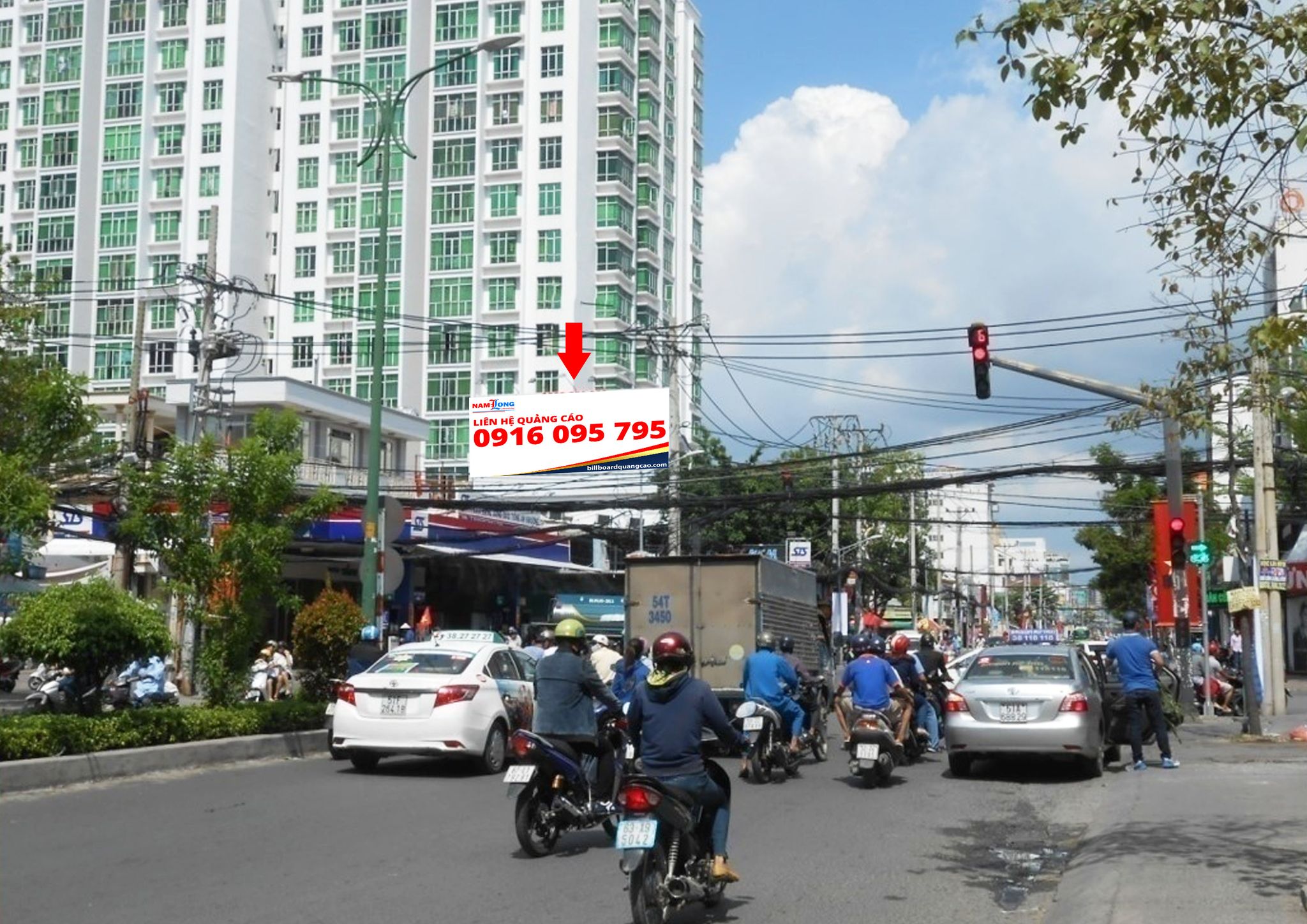 NGÃ TƯ NGUYỄN THỊ THẬP - LÊ VĂN LƯƠNG-HCM-Q7-110