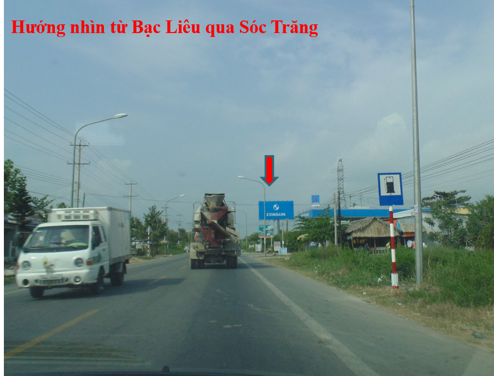 GẦN CÂY XĂNG PVOIL