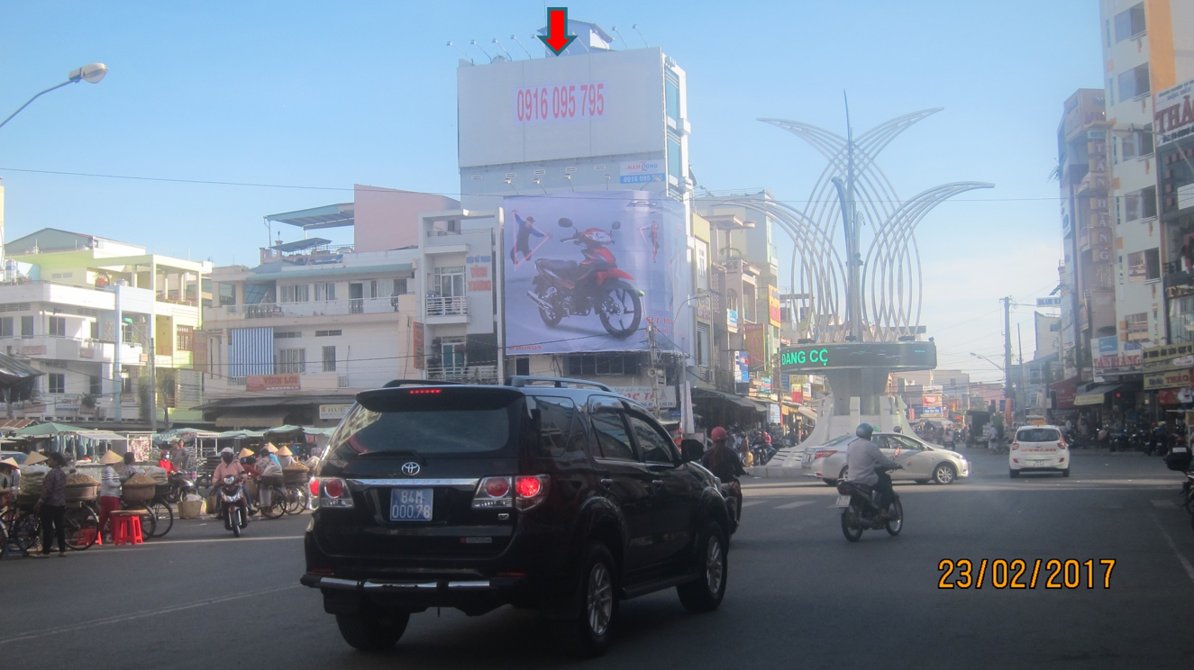 Vòng Xoay Chợ Trà Vinh